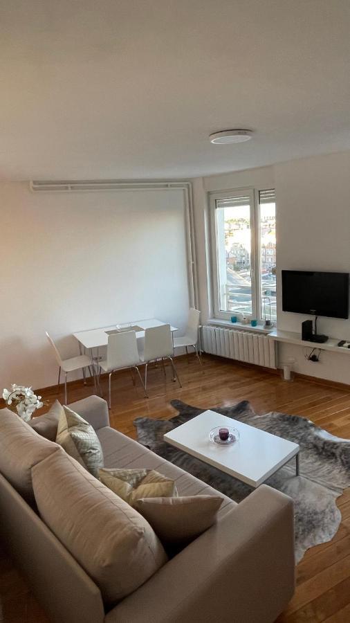 Luka 1718 Apartments Belgrado Esterno foto